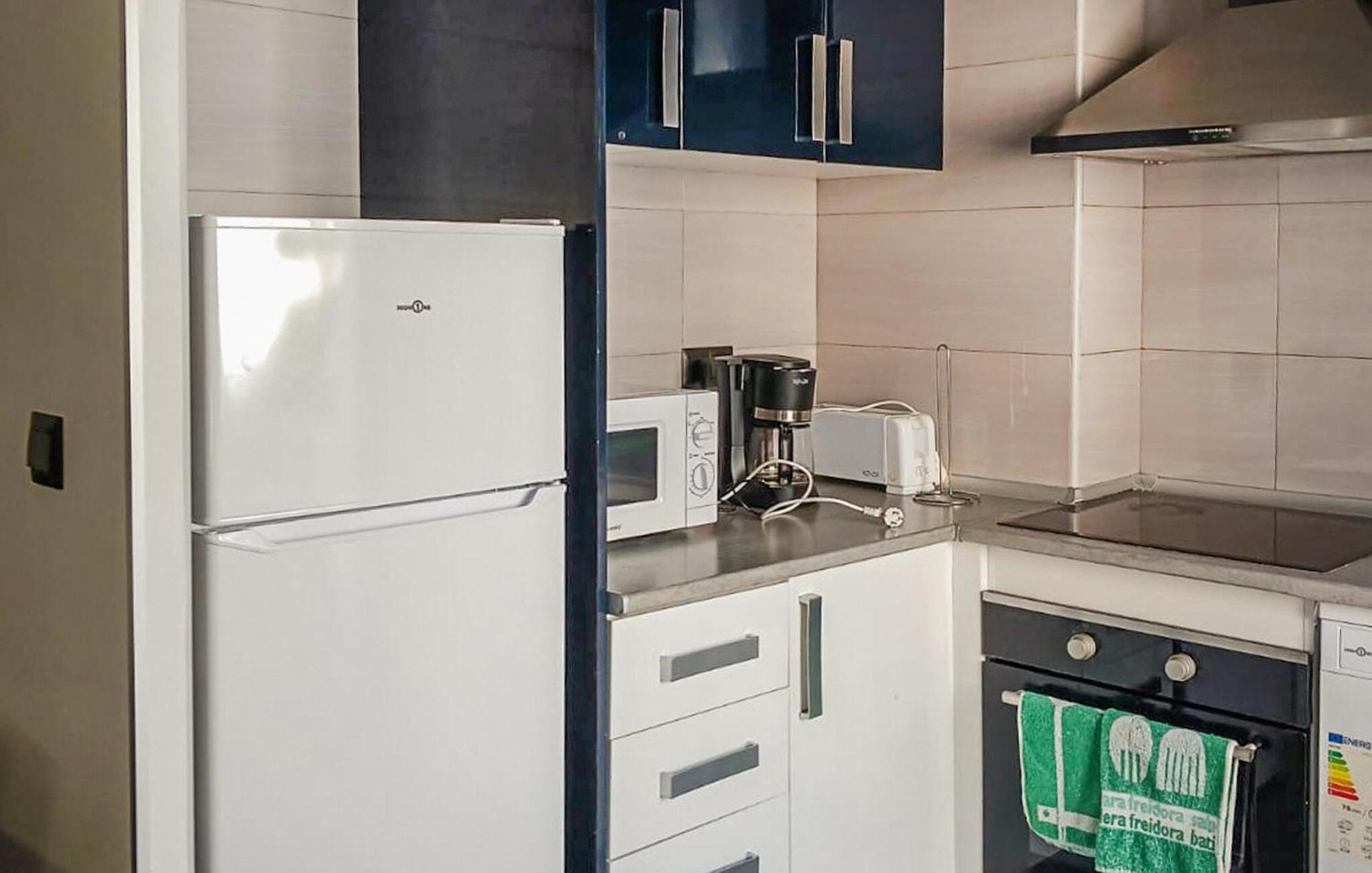 3 Bedroom Gorgeous Apartment In لقنت المظهر الخارجي الصورة